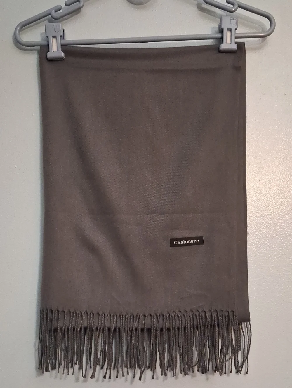 Cashmere Gray With Fringe Scarf